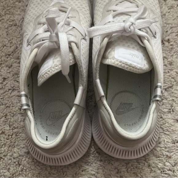 WHITE NIKE REPOSTO - Picture 8 of 11